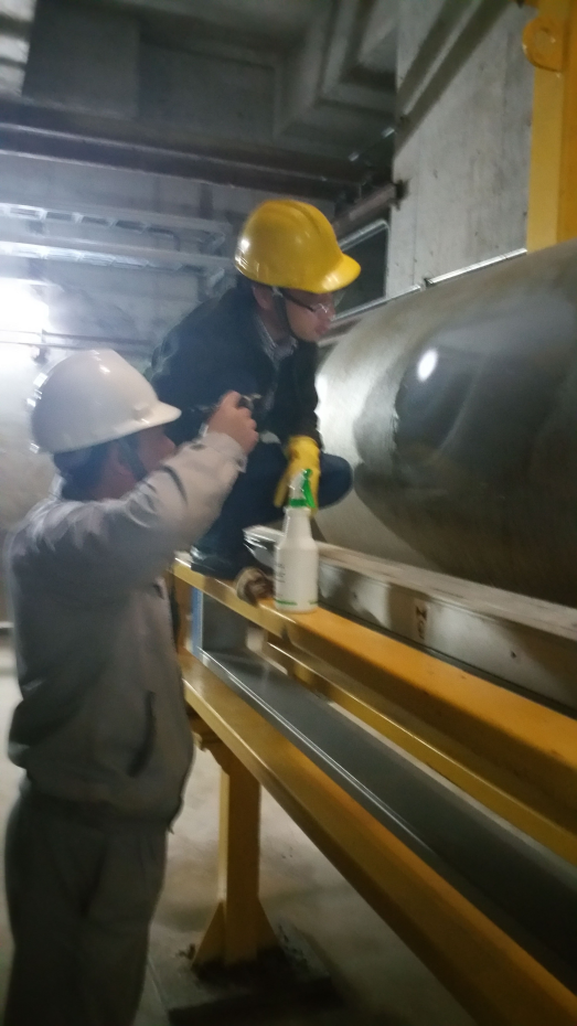 傳送輥(gun)除鏽劑(ji)